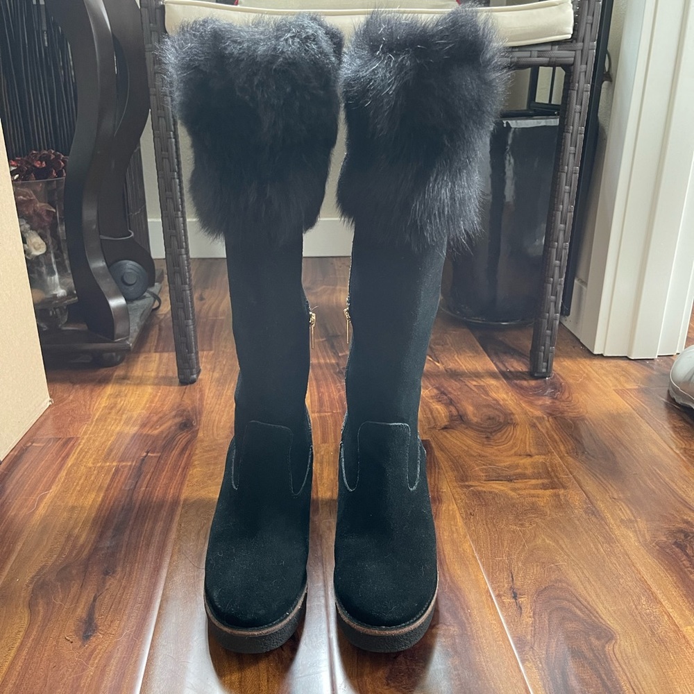 UGG Valberg Black Sheepskin Tall Boots size 7M